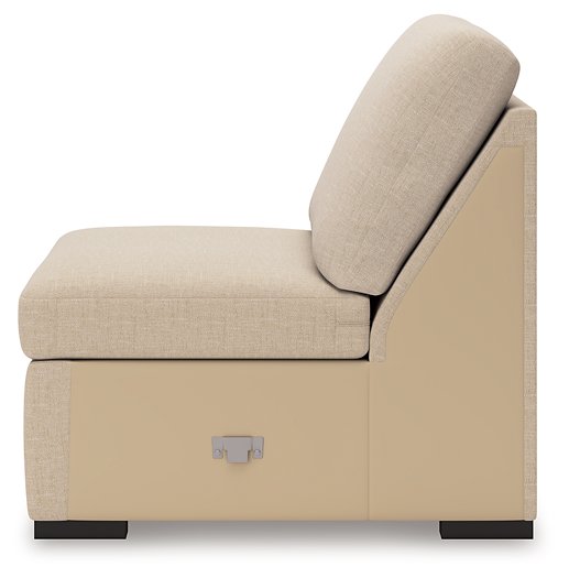 LadyMae Sectional with Chaise - Jay's Mattress Plus (NY)
