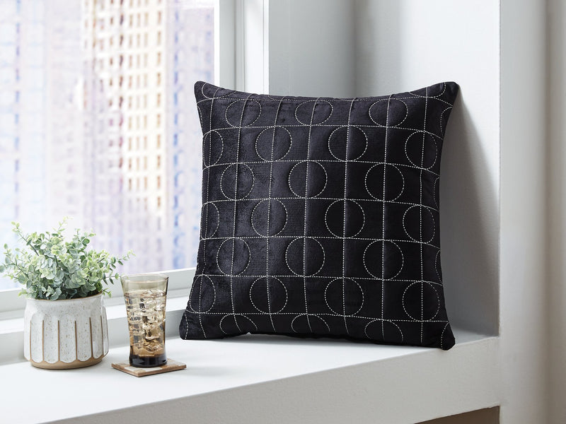 Kydner Pillow (Set of 4) - Jay's Mattress Plus (NY)