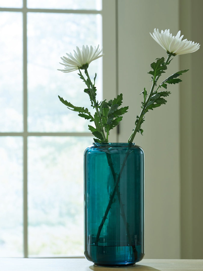 Inisland Vase - Jay's Mattress Plus (NY)