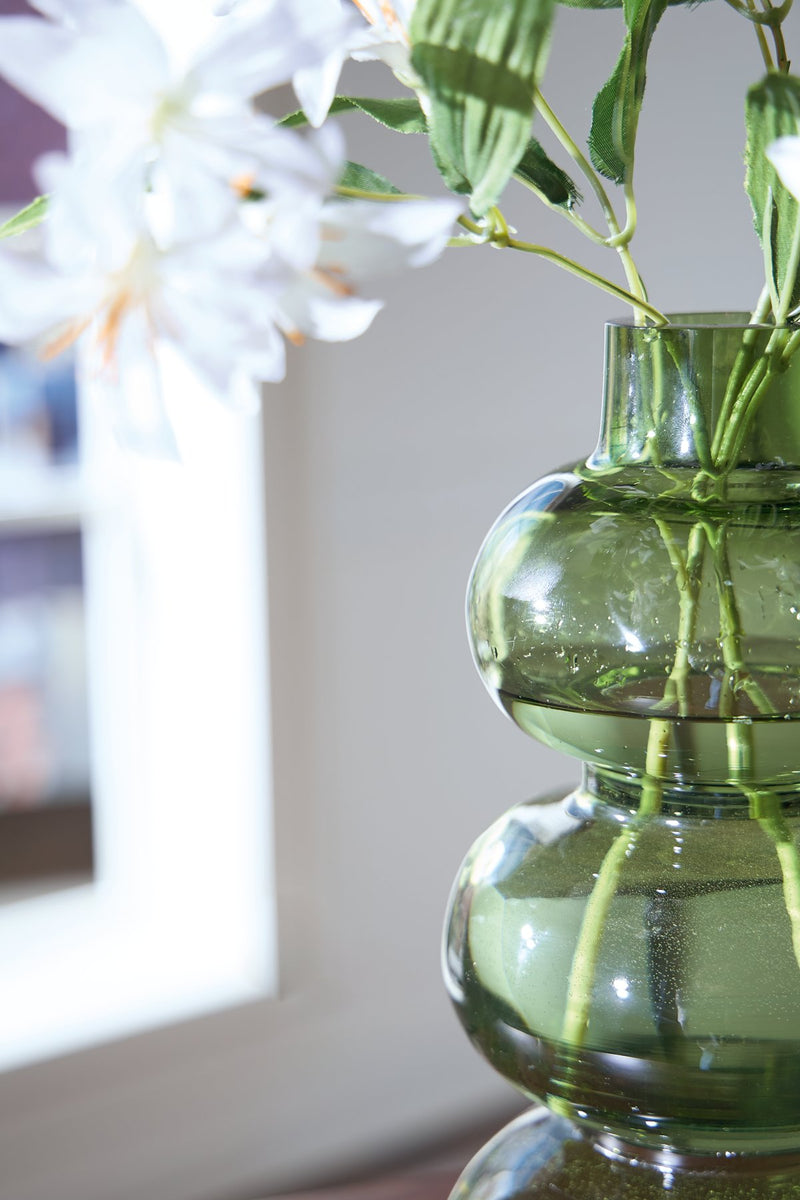Renethorne Vase - Jay's Mattress Plus (NY)