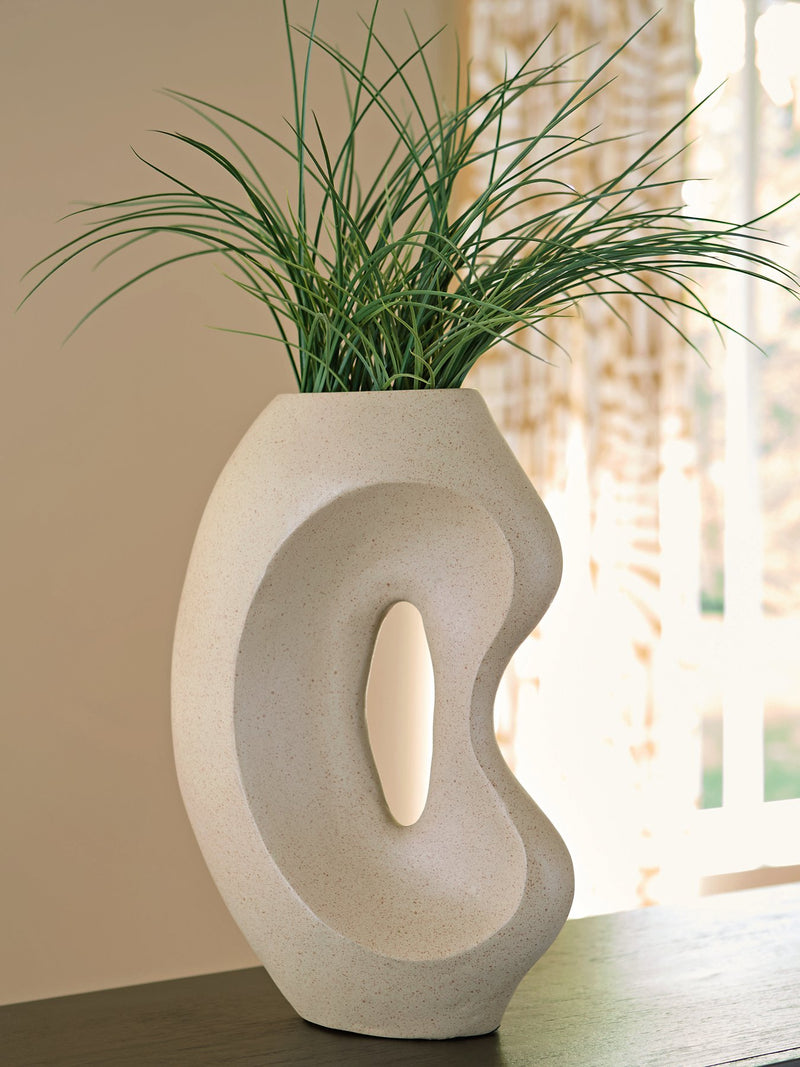 Odion Vase - Jay's Mattress Plus (NY)