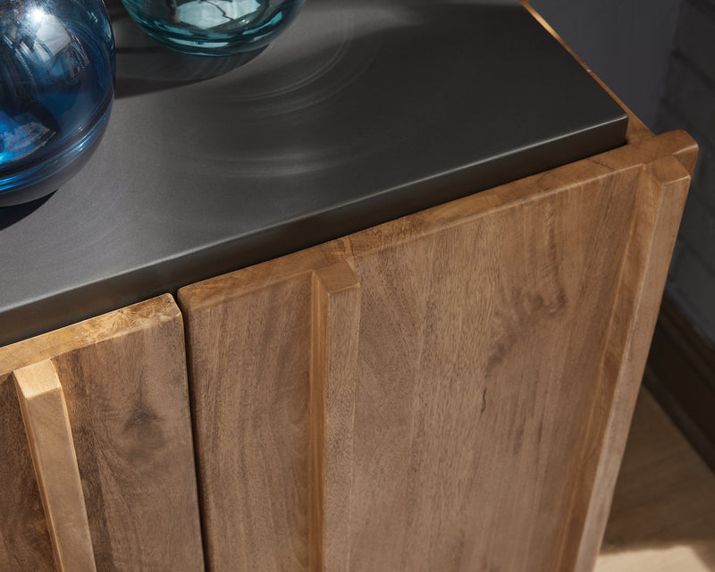 Quintavious Accent Cabinet - Jay's Mattress Plus (NY)