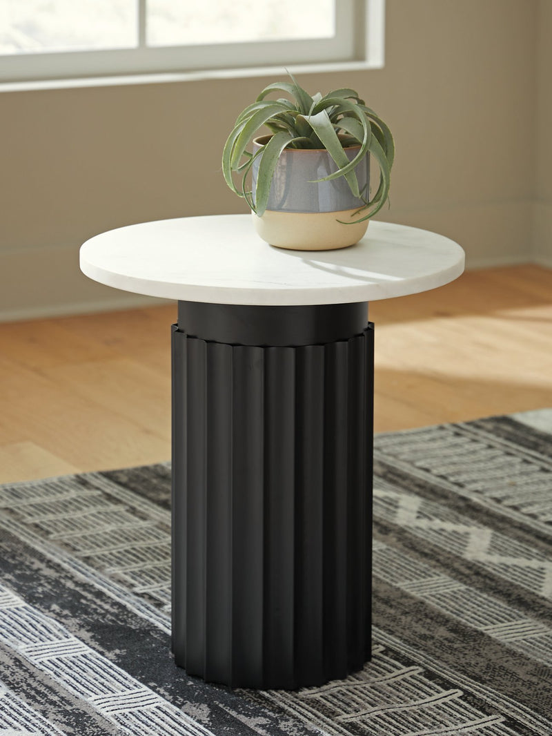 Wainstone Accent Table - Jay's Mattress Plus (NY)
