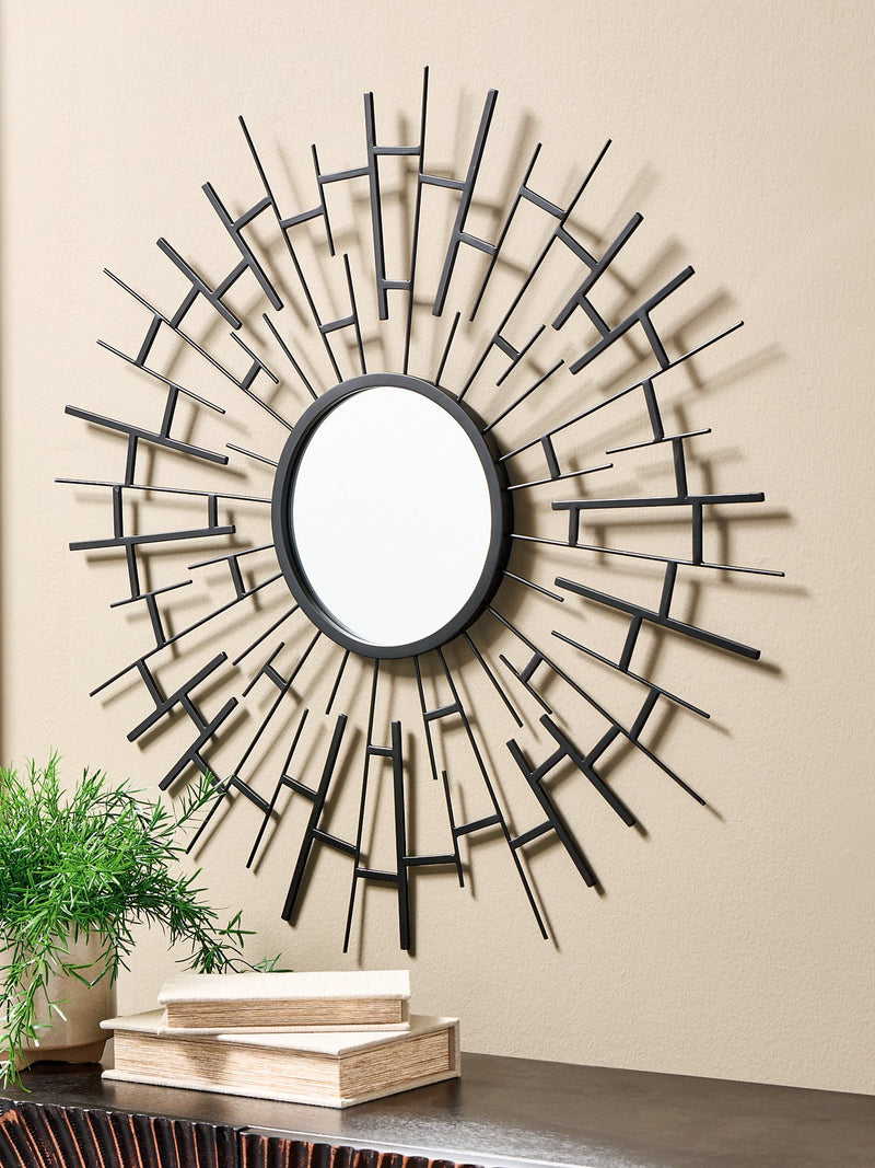 Garrenworth Accent Mirror - Jay's Mattress Plus (NY)
