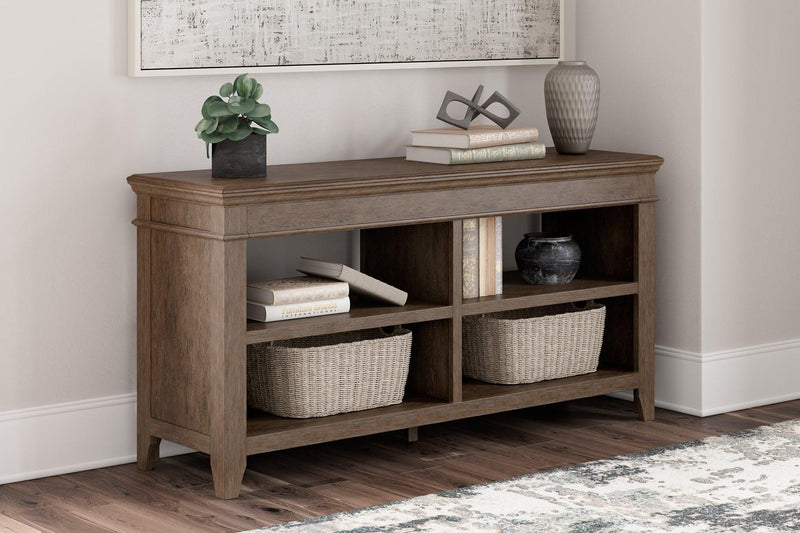 Janismore Credenza