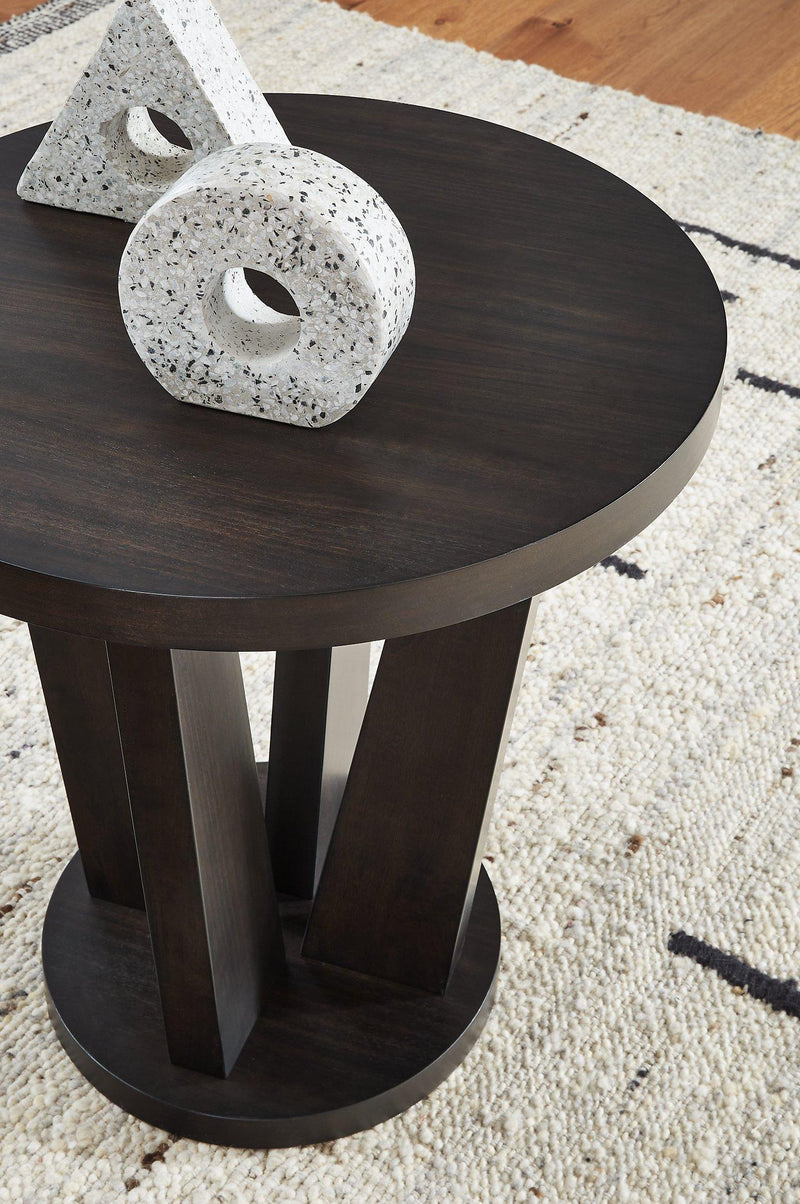 Chasinfield Occasional Table Set - Jay's Mattress Plus (NY)