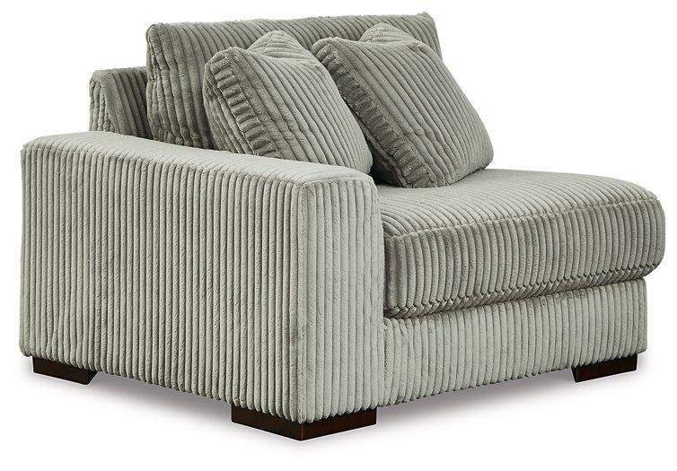 Lindyn Sectional Sofa - Jay's Mattress Plus (NY)