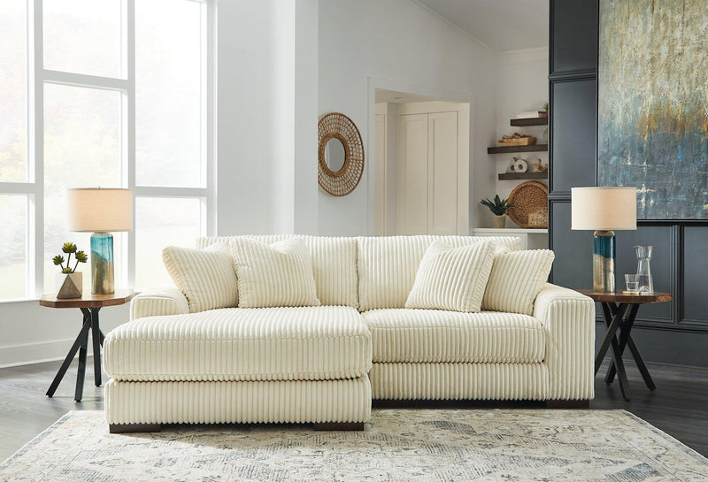 Lindyn Sectional with Chaise - Jay's Mattress Plus (NY)