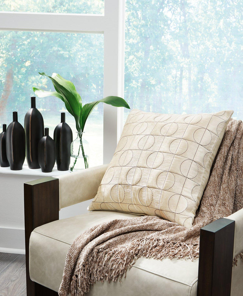Kydner Pillow (Set of 4) - Jay's Mattress Plus (NY)