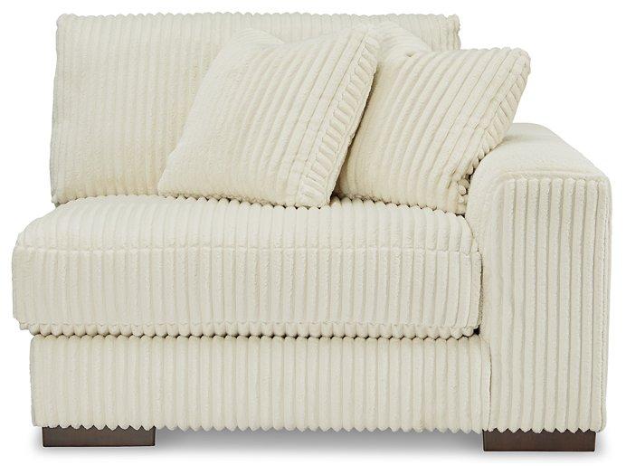 Lindyn Sectional Sofa - Jay's Mattress Plus (NY)