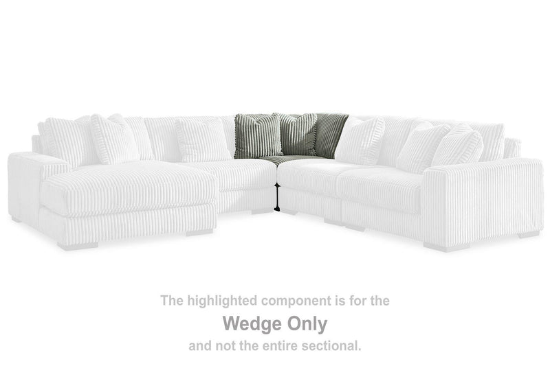 Lindyn Sectional with Chaise - Jay's Mattress Plus (NY)