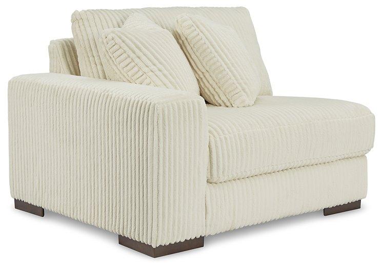 Lindyn Sectional Sofa - Jay's Mattress Plus (NY)
