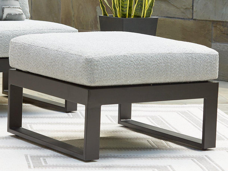 Beachloft Outdoor Sectional - Jay's Mattress Plus (NY)