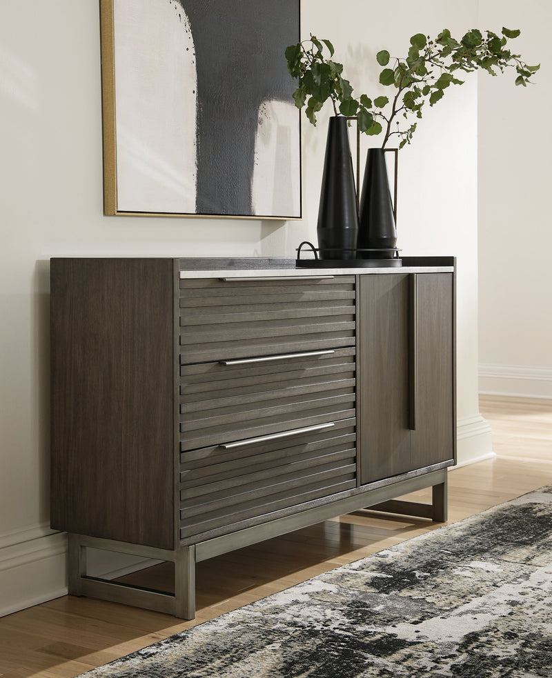Arkenton Dresser and Mirror - Jay's Mattress Plus (NY)