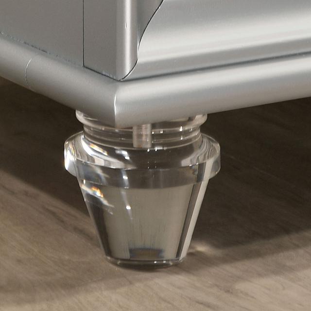 MADDIE Mirror, Silver - Jay's Mattress Plus (NY)