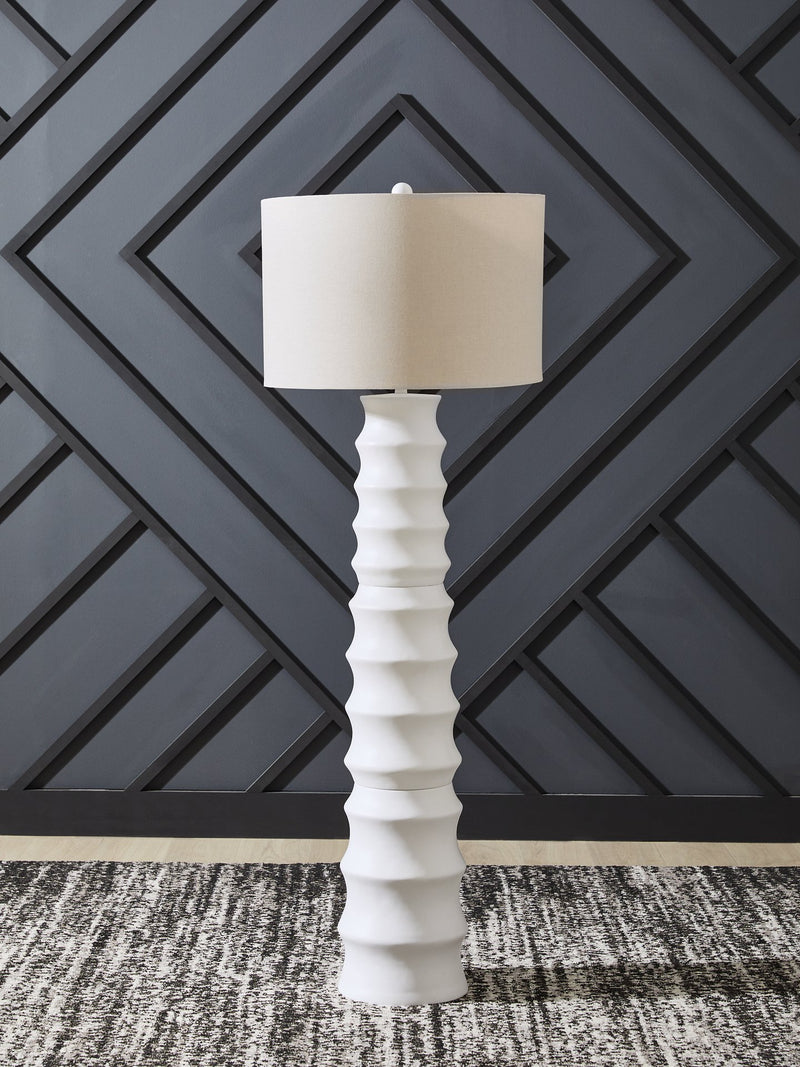 Veraleigh Floor Lamp - Jay's Mattress Plus (NY)