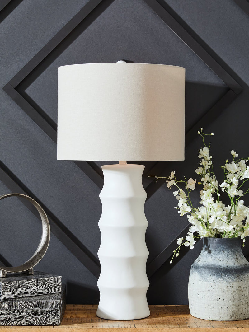 Veraleigh Table Lamp - Jay's Mattress Plus (NY)