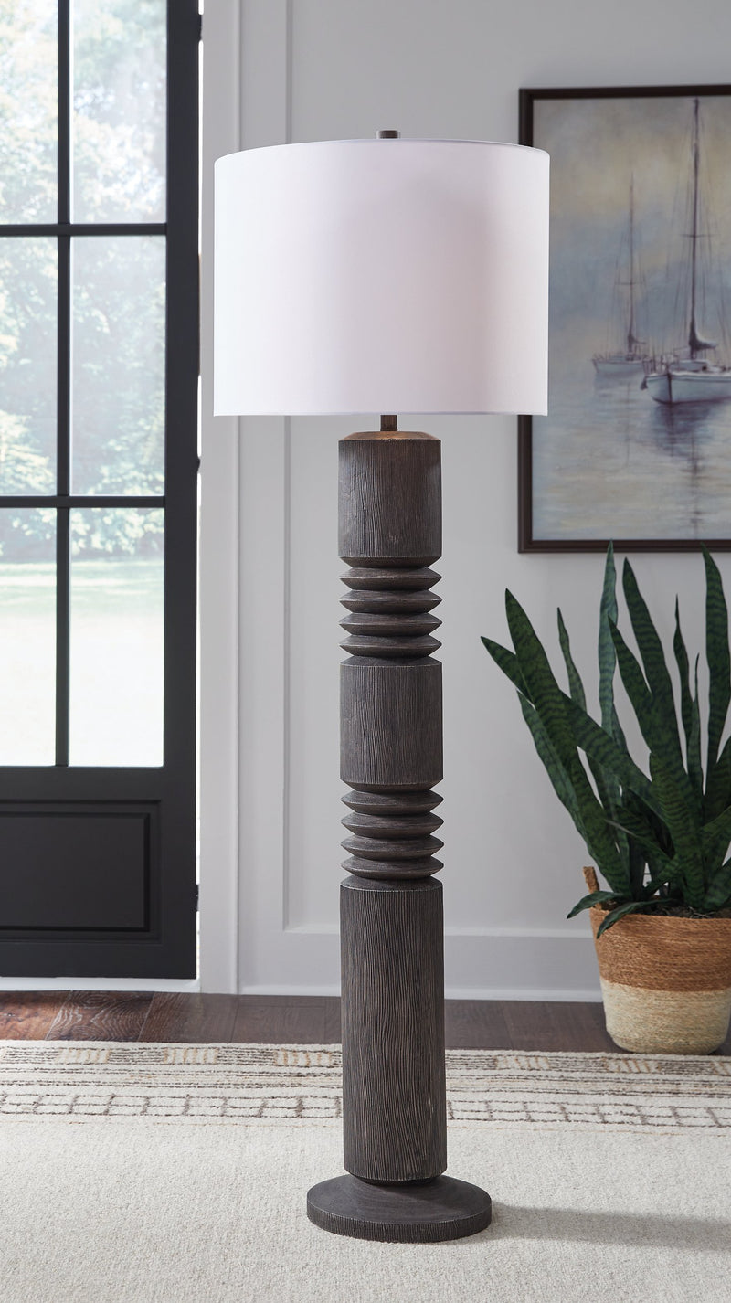 Fainwell Floor Lamp - Jay's Mattress Plus (NY)