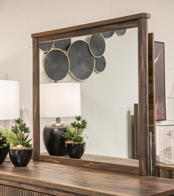 Pamytta Dresser and Mirror - Jay's Mattress Plus (NY)