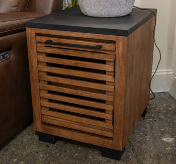 Kallari Chairside End Table - Jay's Mattress Plus (NY)
