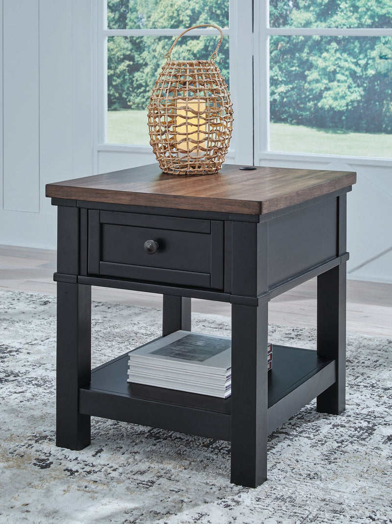 Wildenauer End Table - Jay's Mattress Plus (NY)