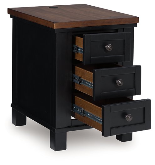 Wildenauer Chairside End Table - Jay's Mattress Plus (NY)