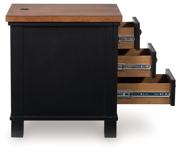 Wildenauer Chairside End Table - Jay's Mattress Plus (NY)