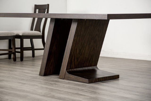 Holsworthy Dining Table - Jay's Mattress Plus (NY)